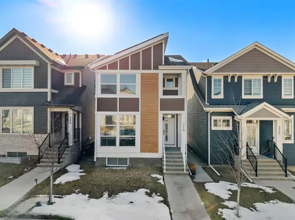 218 E Aquila Way NW, Calgary, AB T3R 1Z8