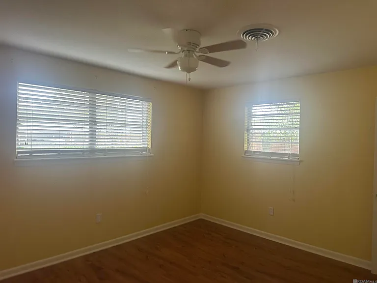 9042 Keaty Dr — Photo 5