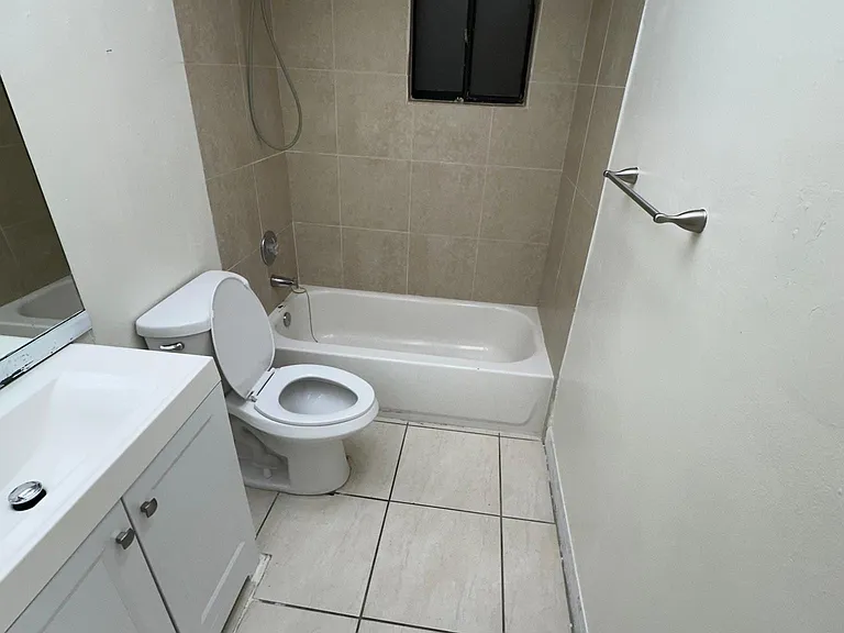 8700 SW 133rd Avenue Rd #120 — Photo 13