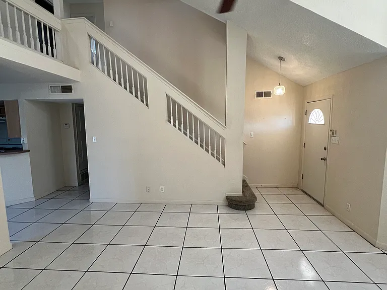 7753 Plaza Azul Rd — Photo 3
