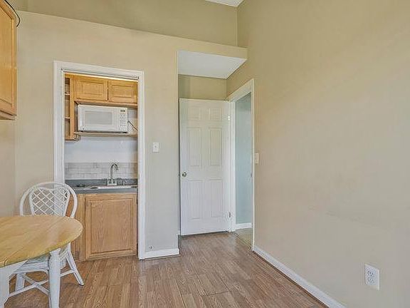 3rd image of 3081 McGrane Ct