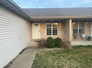 1712 Plover Rd, Springfield, IL 62711