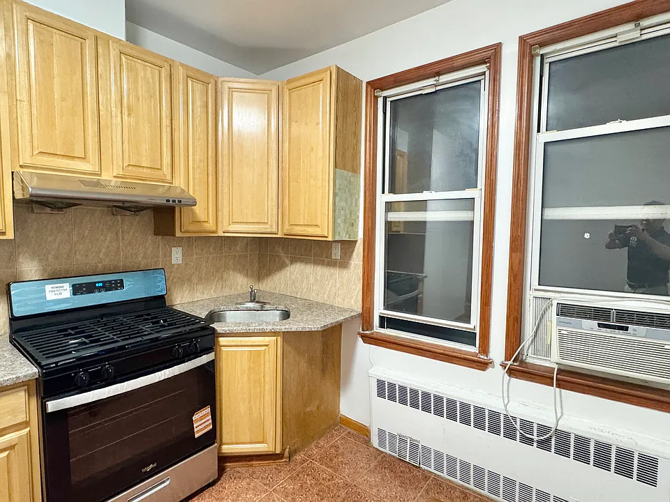 158 Bay 38 St #2