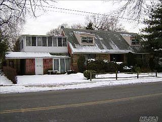 2nd image of 14906 33rd Ave
