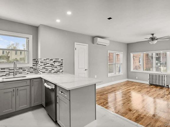 4th image of 1028 E 84th Street
