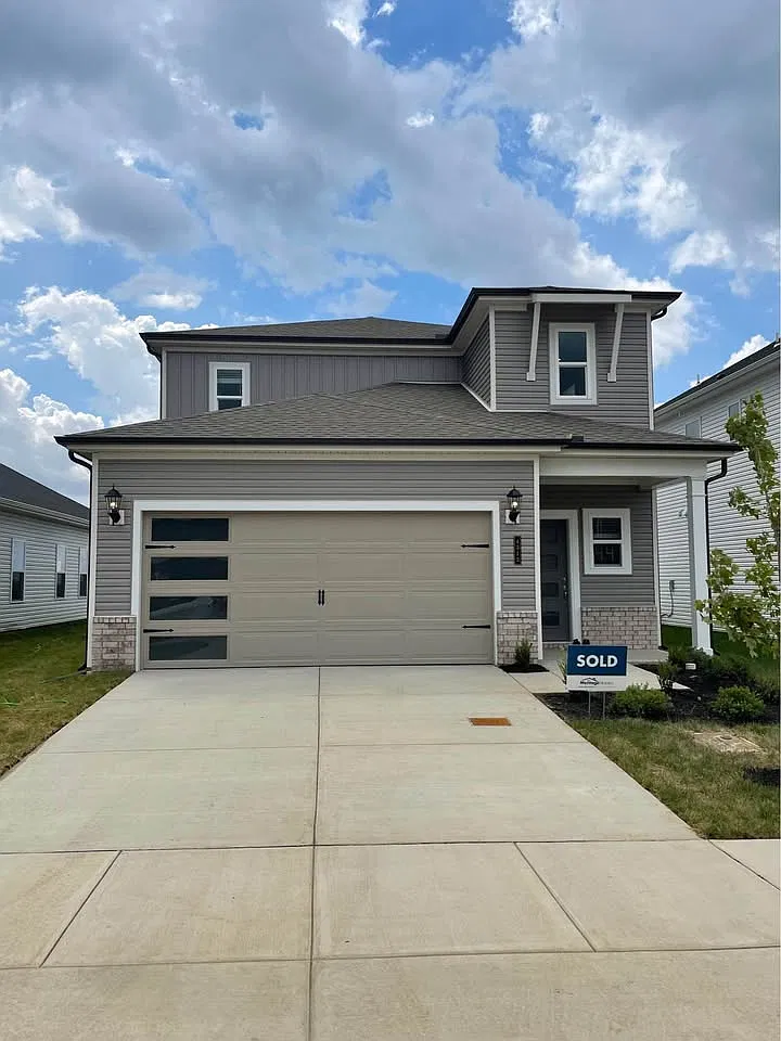 4312 Skyridge Dr — Photo 1