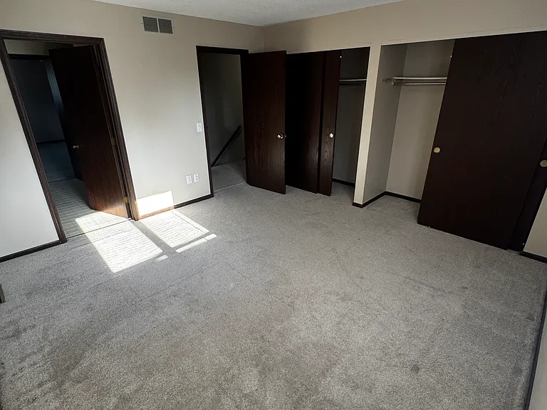 3951 Fairwood Dr — Photo 12