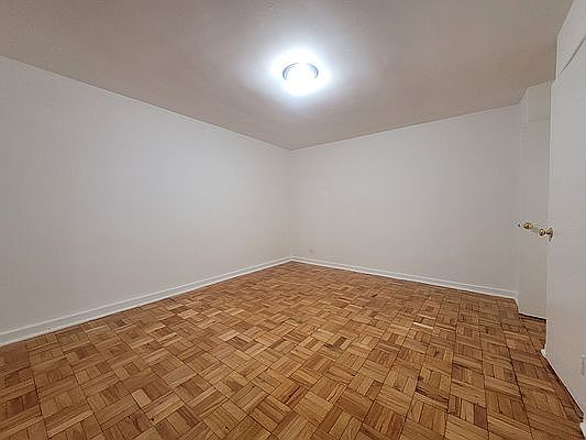 2nd image of 2324 Walton Ave APT 1E