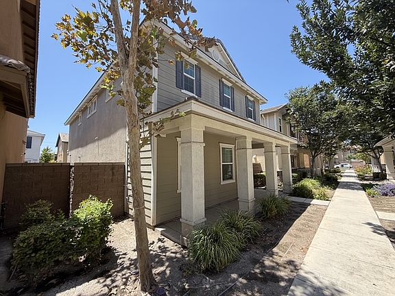 3rd image of 7468 Devon Ln