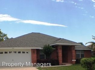 1307 Connemara Cir, Gulf Breeze, FL 32563