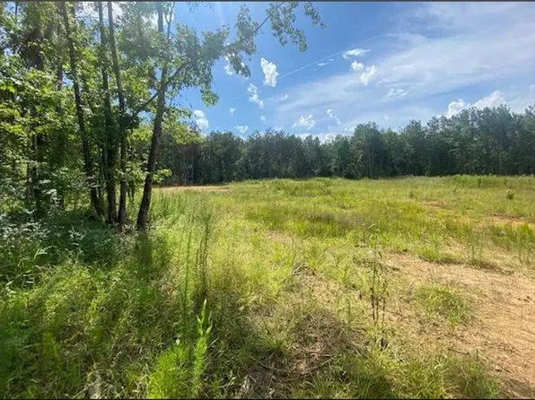 Saint Paul Rd, Laurel, MS 39443