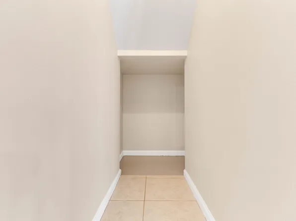 3911 Circle Lake Dr Drive, West Palm Beach, FL 33417
