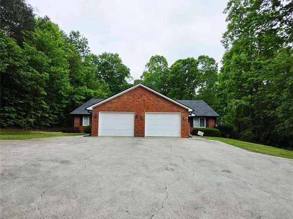 4015 Hidden Hollow Dr, Gainesville, GA 30506