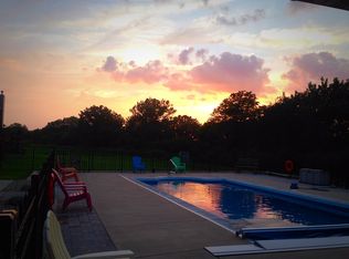 302 Silver Creek Dr, Washington, IL 61571