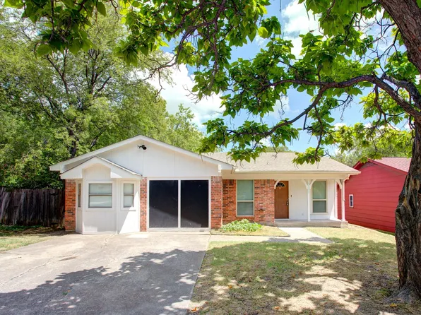 8136 Richard St, White Settlement, TX 76108