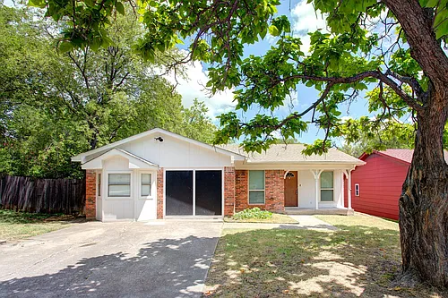 8136 Richard St Photo 1