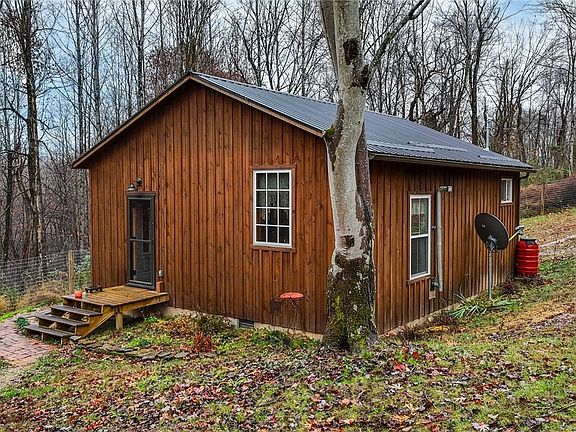 2nd image of 169 Kinderhook Ridge Road