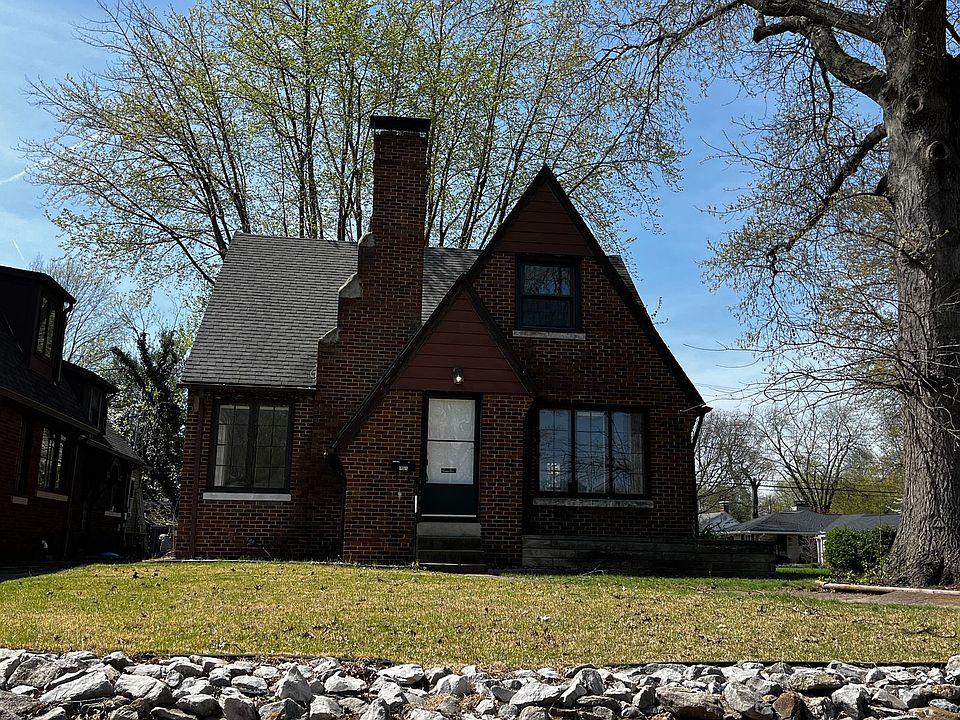 1st image of 751 S Saint James Blvd