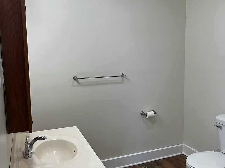 320 2nd Ave #1 — Photo 5