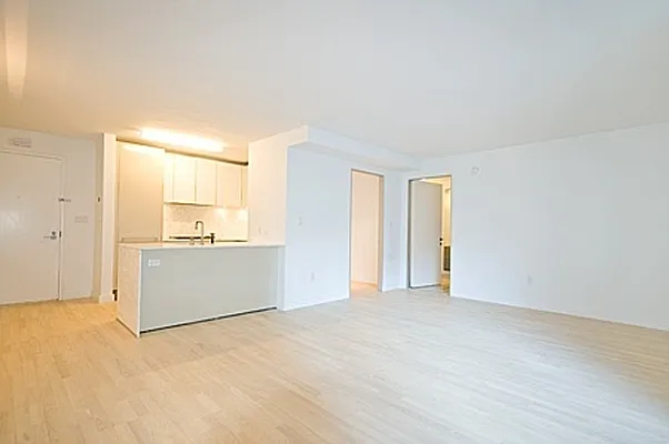 Sold by Nest Seekers International | media 16