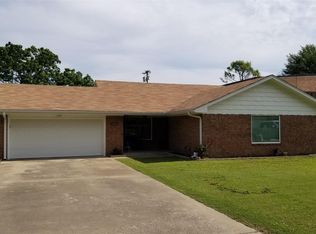 1204 E Beverly St, Ada, OK 74820