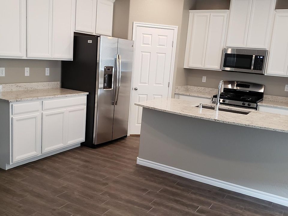 2nd image of 3219 Daffodil Ridge Ave