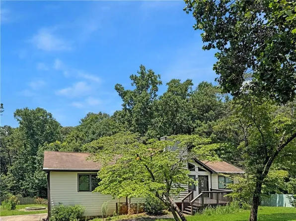 412 Hickory Walk, Woodstock, GA 30188