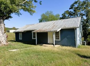 2300 Walker Cove Rd, Sparta, TN 38583