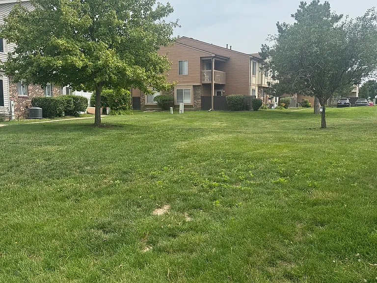 9 E Fernwood Dr #9E — Photo 4