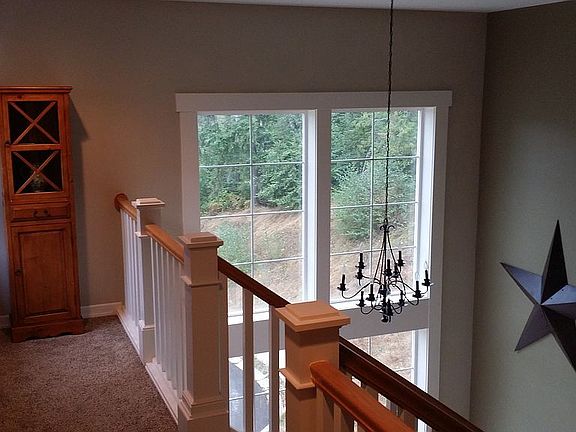 Catwalk to foyer
