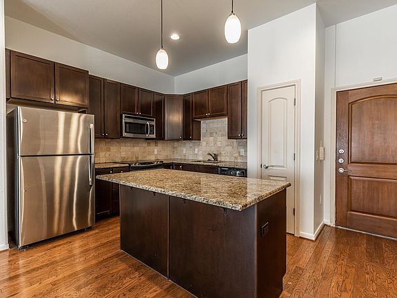 4th image of 330 Austin Ave APT 212