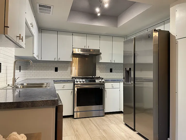 7257 Coronado Cir — Photo 13