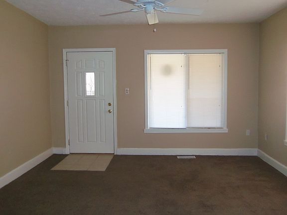 4th image of 835 N Grant Ave