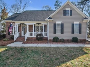 278 Ingonish Dr, Gastonia, NC 28056