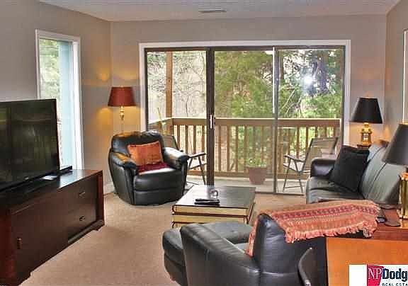 3rd image of 101 N 69th St APT 25