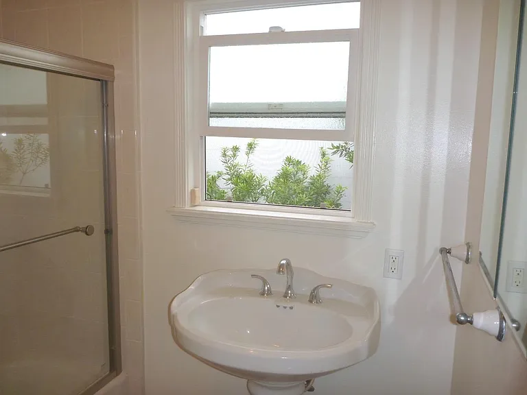2811 Colorado Ave #1 — Photo 32