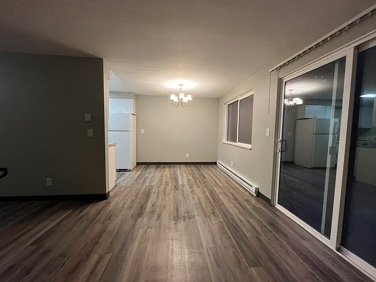 2323 22nd Ave #2 — Photo 6