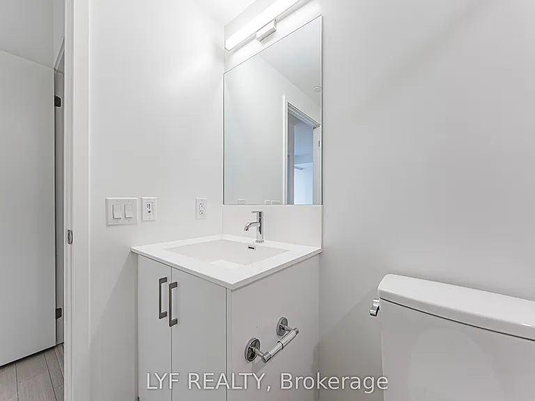 4010 Eglinton Ave W #922 — Photo 21