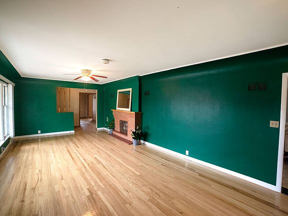 4th image of 1105 19th Ave