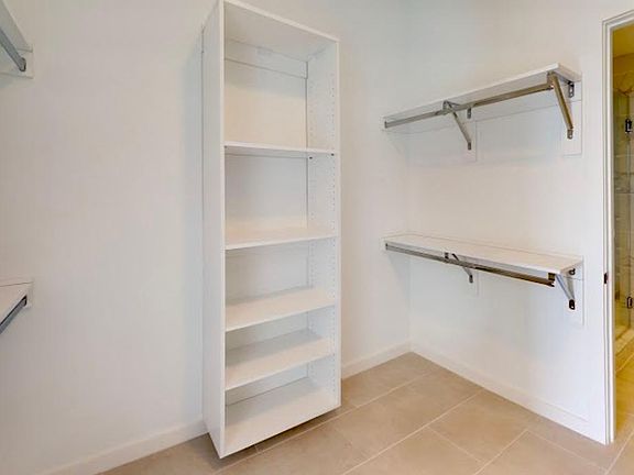 5th image of 2121 N Bayshore Dr APT 905