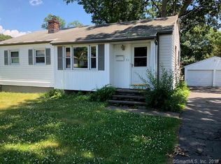 86 Travis Dr, Bridgeport, CT 06606