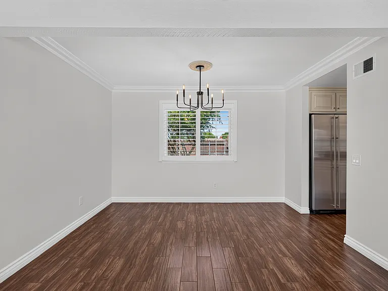 8566 Club House Dr — Photo 8