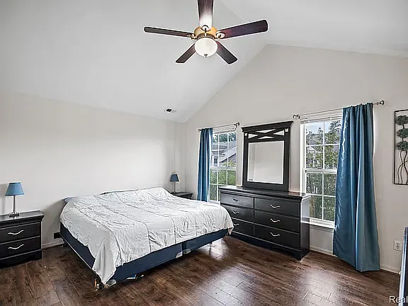 17200 Addington Dr — Photo 27
