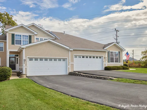625 N Fox Trl #625, Round Lake, IL 60073