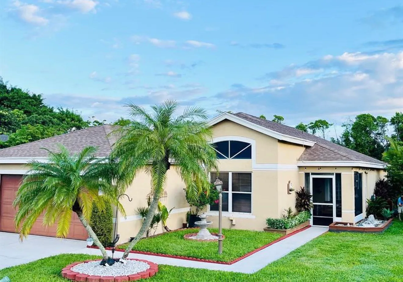2 bed, $2,435 — Photo 3