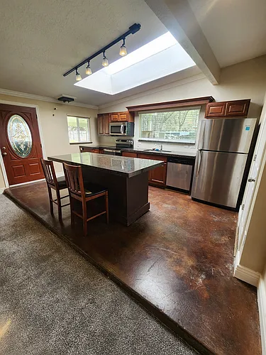 1650 Fowler Ave Photo 1