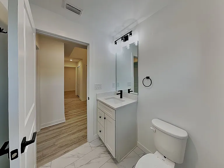 2900 11th St W — Photo 13