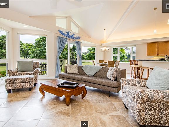 Vaulted Ceilings, Lanai