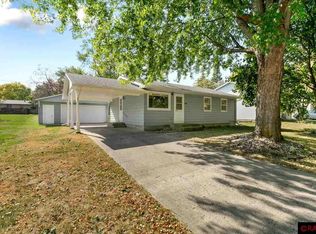 305 Linda Dr, Eagle Lake, MN 56024