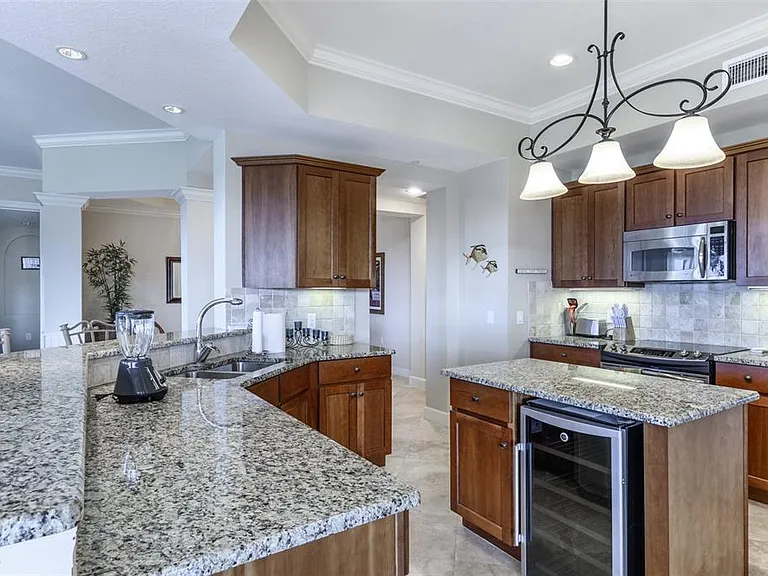 8581 Amberjack Cir #301 — Photo 28